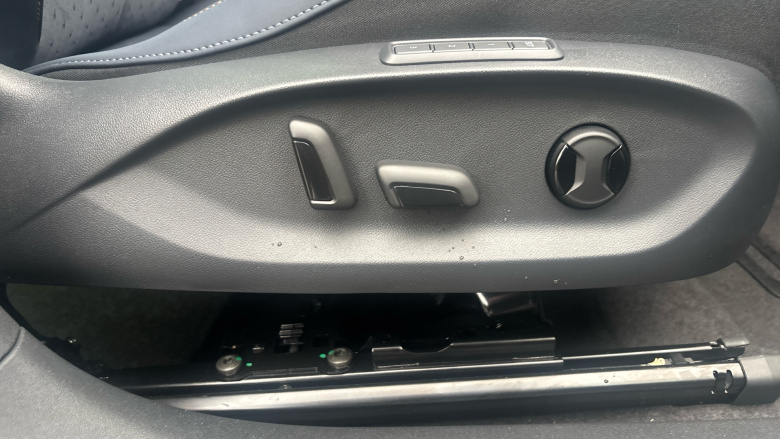 CUPRA Tavascan 210kW V2 77kWh 5dr Auto Electric Estate